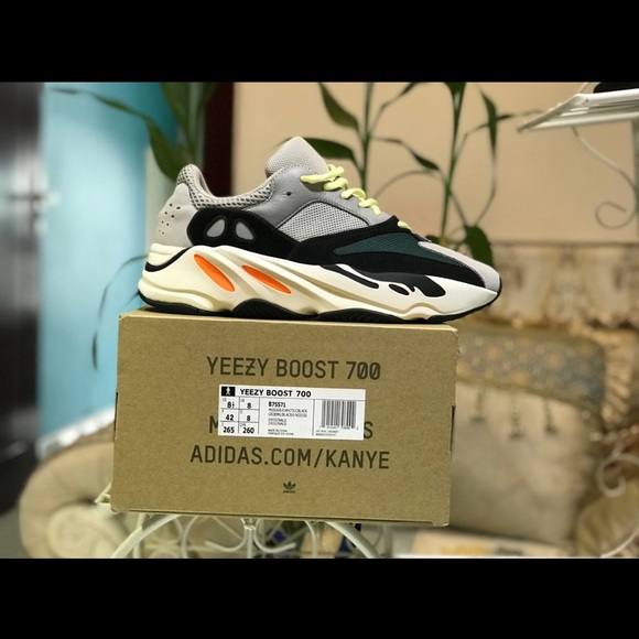 Yeezy Boost 700 main image 7